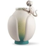 MONKEY VASE